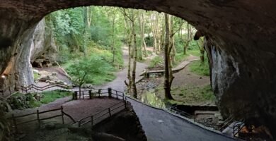 Las Cuevas de Zugarramurdi