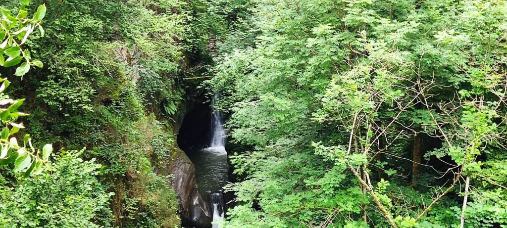 Cascada Pozo del Amo - Pozu L´amu - Río Saja